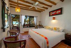 Habitación Balcony King Doble del Hotel Beachfront Hotel La Palapa