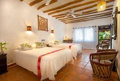 Habitación Balcony Queen Cuádruple del Hotel Beachfront Hotel La Palapa