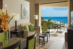 Habitación Club Preffered Luxury Suite Vista al Mar Doble del Hotel Dreams Los Cabos Suites Golf Resort and Spa