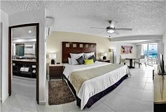 Habitación Habitación de Lujo Vista al Mar Elite del Hotel El Cid La Ceiba Beach Hotel