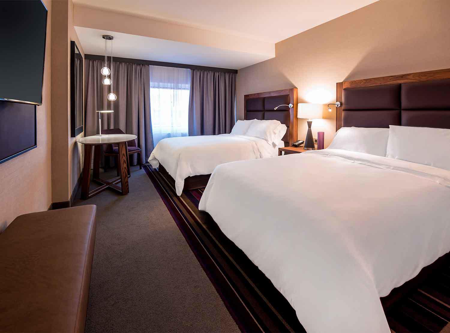 Habitación Ejecutiva 2 Camas Matrimoniales del Hotel Fiesta Americana Hermosillo