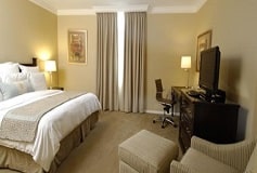 Habitación Ejecutiva King del Hotel Gamma de Fiesta Americana Monterrey Gran Hotel Ancira