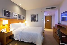 Habitación Estándar Queen del Hotel Hampton Inn and Suites Paraíso