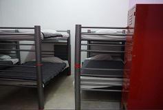 Habitación Dormitorio 4 Camas del Hotel Hostal Amigo