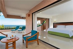 Habitación Deluxe Premium Level Frente al Mar del Hotel Hotel Barceló Huatulco Beach