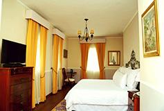 Habitación Lujo con tina del Hotel Hotel Casa Lucia