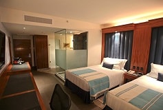 Habitación Dos Camas Dobles Vista Campo Golf del Hotel Hotel Costa Baja Resort and Spa