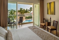 Habitación Superior Deluxe Vista a la Piscina del Hotel Hotel Isla Mujeres Palace