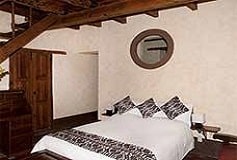 Habitación Superior Deluxe Triple del Hotel Hotel Mesón de Leyendas Breakfast and Downtown