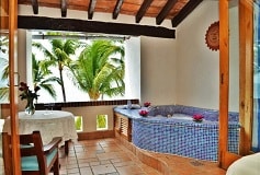 Habitación Deluxe Studio del Hotel Hotel Playa Conchas Chinas Beach Front