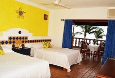 Habitación Suite dos recámaras del Hotel Hotel Playa Conchas Chinas Beach Front