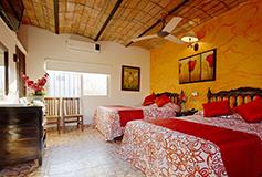 Habitación Estándar Dos Camas Matrimoniales del Hotel Hotel Posada de Roger