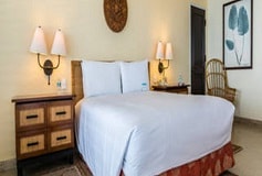 Habitación Pirámide Junior Suite Vista al Campo de Golf del Hotel Hotel Princess Mundo Imperial Riviera Diamante Acapulco