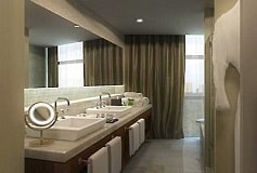 Habitación Premium Suite Vista Valle del Hotel Hotel The Westin Santa Fe México City