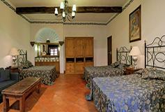 Habitación Estándar Triple del Hotel Hotel Mansión Virreyes