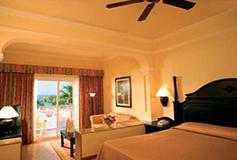 Habitación Junior Suite con Vista Parcial al Mar del Hotel Riu Palace Pacifico All Inclusive