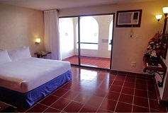 Habitación Estándar con Balcón del Hotel Suites Bahía