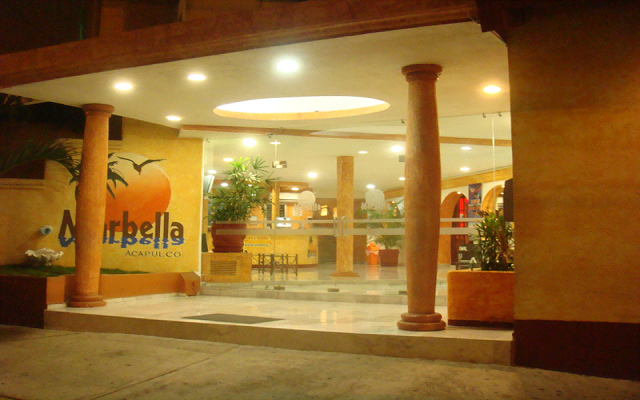 Hotel Club Marbella en Zona Dorada