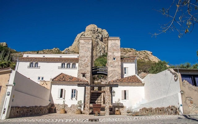 Hotel de Piedra en Bernal