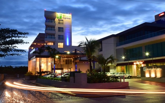 Hotel Holiday Inn Express Puerto Vallarta en Marina Vallarta