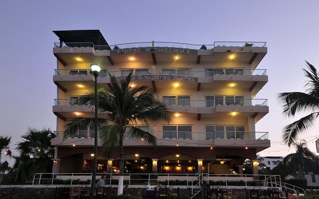 Hotel Marina Banderas Suites en Nuevo Vallarta