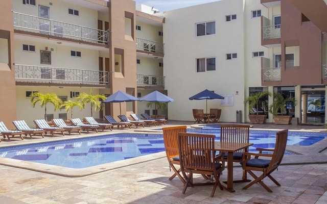 Hotel Quality Inn Mazatlán en Zona Dorada