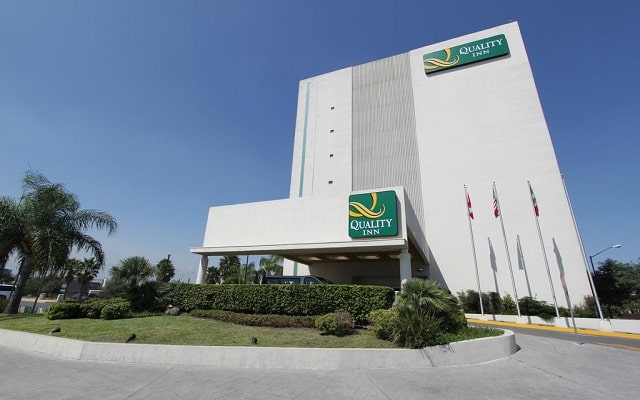 Hotel Quality Inn Monterrey La Fe en Aeropuerto