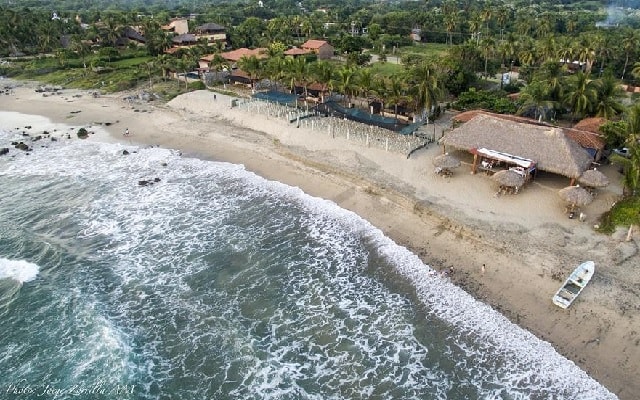 Hotel Roberto's Bistro en Playa Troncones