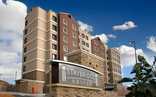 Hotel Staybridge Suites Chihuahua en Chihuahua Ciudad