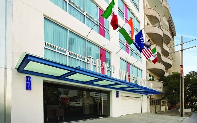 Hotel Tryp México WTC en Nápoles