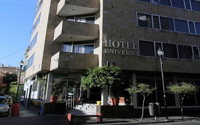 Hotel Universo