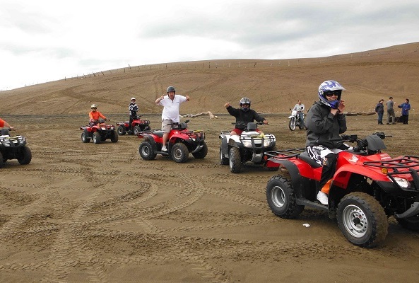 Paseo en Moto por Dunas de Chachalacas