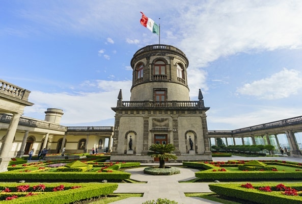 Tour al Castillo de Chapultepec y Museo Nacional de Antropología